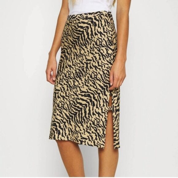 Good American Sand Zebra Animal Print Bias Midi Skirt Size 7- 4x - Picture 1 of 8